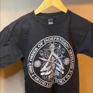 Men’s size small obey black graphic T